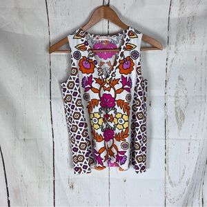 jude connally XS white multicolor excellent shape USA MADE